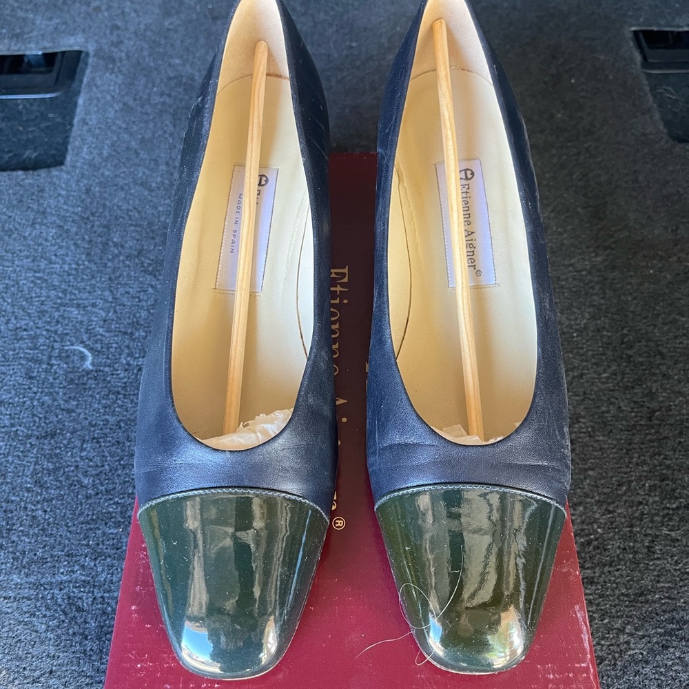 Women’s shoes